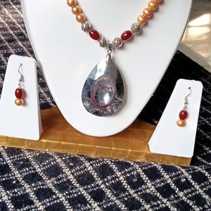 Diamond jewellery set