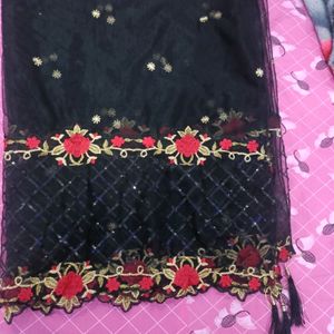 Pakistani Kurta Set / With Dupatta