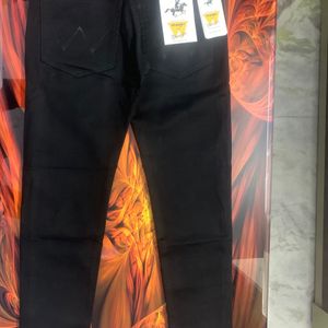 Men slim fir jeans