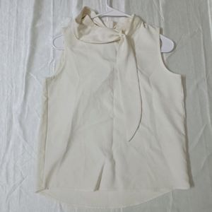 Women's Top With Tie-up