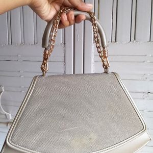 Exotic' Silver Handbag