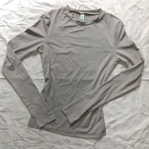 NEWME Solid Full Sleeve Tshirt