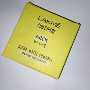 Lakme Compact Powder