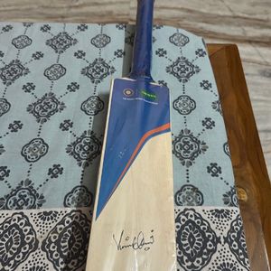 Oppo Cricket Autographed Bat Unused