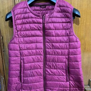 MAROON LIGHTWEIGHT UNISEX HALF PUFFER JACKET