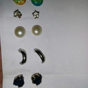 Used Earings With 5 Hooks