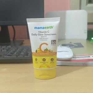 Mamaearth Vitamin C Daily Glow Sunscreen