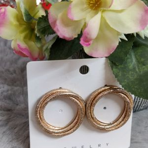 Round Earrings