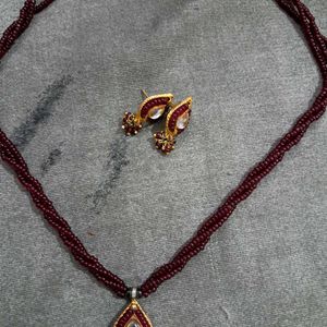 Maroon: Earring and Necklace Set