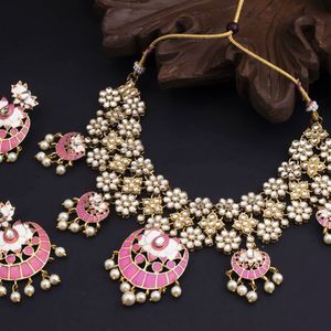 Gold Plated Kundan Studded Choker Jewellery Set