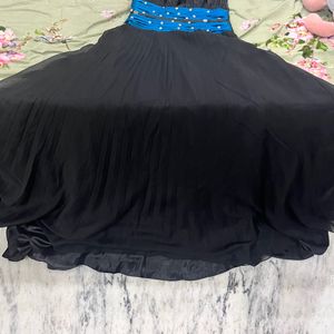 Black Gown With Blue Belt Look