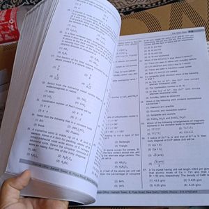 Physics And Chemistry Neet Books