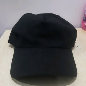 Sporty Black Cap