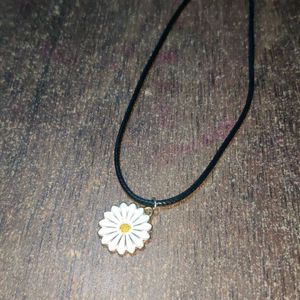 Aesthetic Necklace With Beautiful Charm