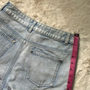 Ripped Denim Hotpants