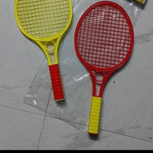 Racket Along With Balls And Free Gift New