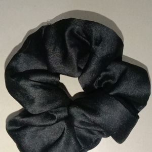 Hair Scrunchie (Black)