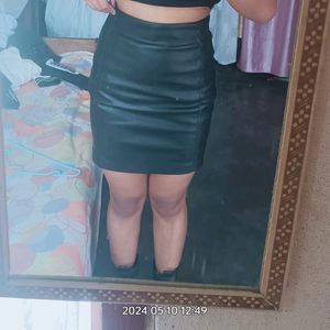 H N M Skirt