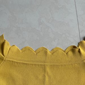 Neck Detailing knitted Top