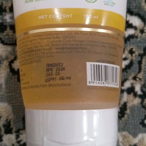 Mamaearth Aloe Turmeric Gel