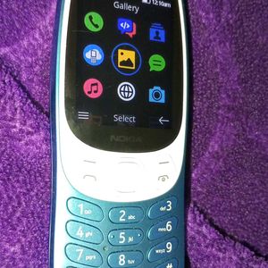 GRAB SOON...Nokia 3210...4g Keypad Mobile