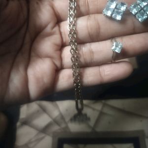 Chain Set With 3  Beautiful Earrings