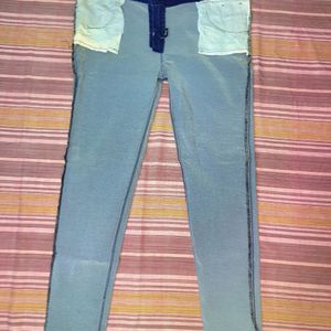 NEW Like TRENDS BRAND Stretchable Jeans 40Size