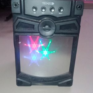 BLUETOOTH PARTY SPEAKER WIRELESS