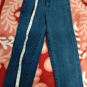 Straight Fit - 28 Waist Blue Jean