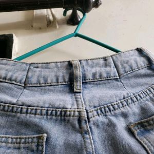 Urbanic Baggy Straight Fit Jeans - High Waist