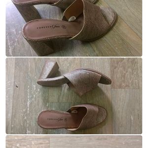 Pre-loved Combo Of heels With Slight Flaws