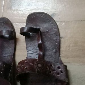 Kolapuri Chappal