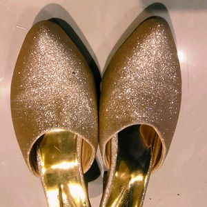 Golden Sparkling Heel