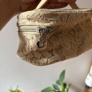 Make up bag by Melange