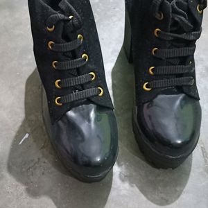 Black Winter  Boots