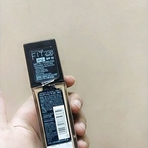 Maybelline Fit Me Foundation