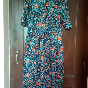 Beautiful Kurti With Slit