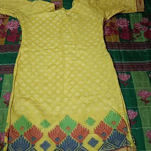 I Am Selling A Kurta