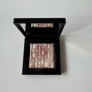 Bobbi Brown Highlighting Powder In Pink Glow