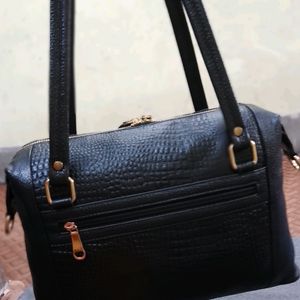 Leather Leadish Bag