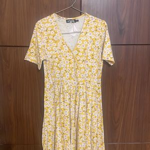 SASSAFRAS Floral print Yellow Mini Dress✨✨