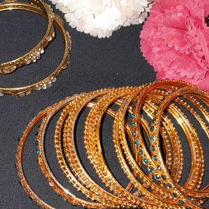 Set Of Bangles (3 Types)