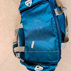 American Tourister 40l Duffel Hand Luggage