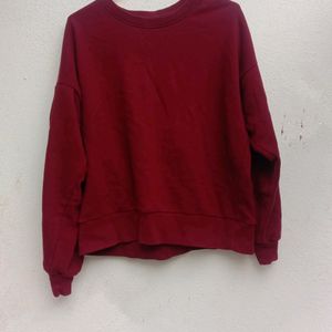 Maroon Clr Sweatshirt With Back Hole