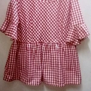 Trendy Gingham Flowy 50s Style Top