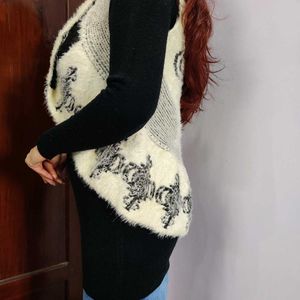 Woolen Mini Dress/Top with Fur Shrug