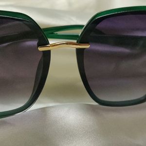 Green Frame Women Sunglasses..