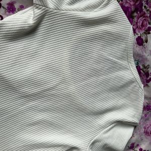 White Lettuce Hem Plain Crop Top