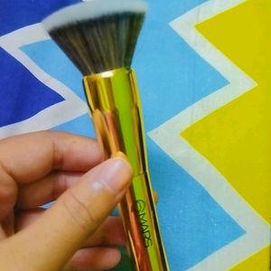 Mars Foundation Brush