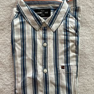 Men Spykar White Blue Stripped Shirt